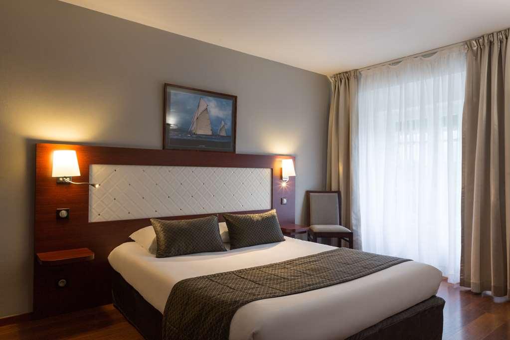 The Originals Boutique, Le Lion D'or, Fougères Ouest Hotel Maen Roch