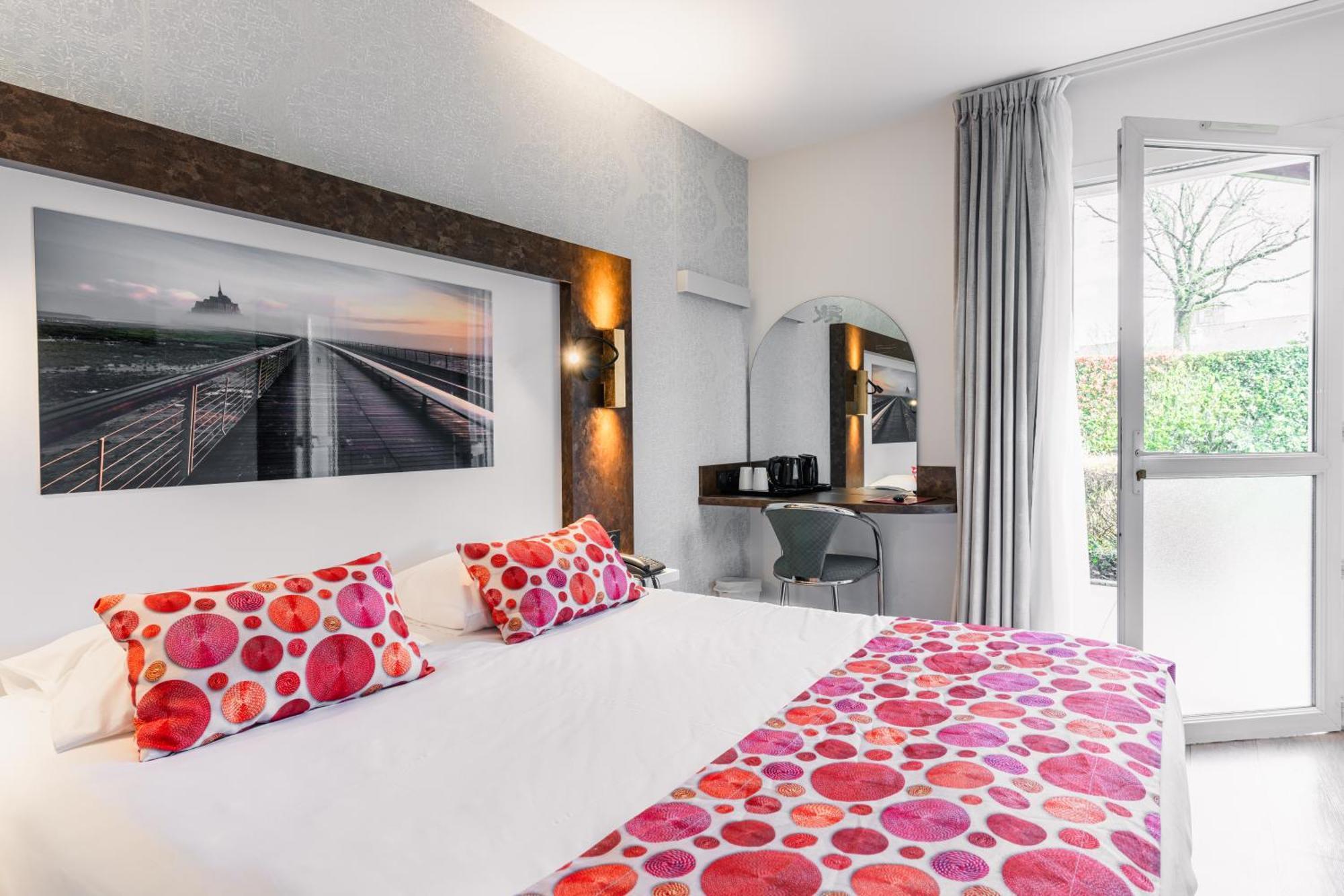The Originals Boutique, Le Lion D'or, Fougères Ouest Hotel Maen Roch