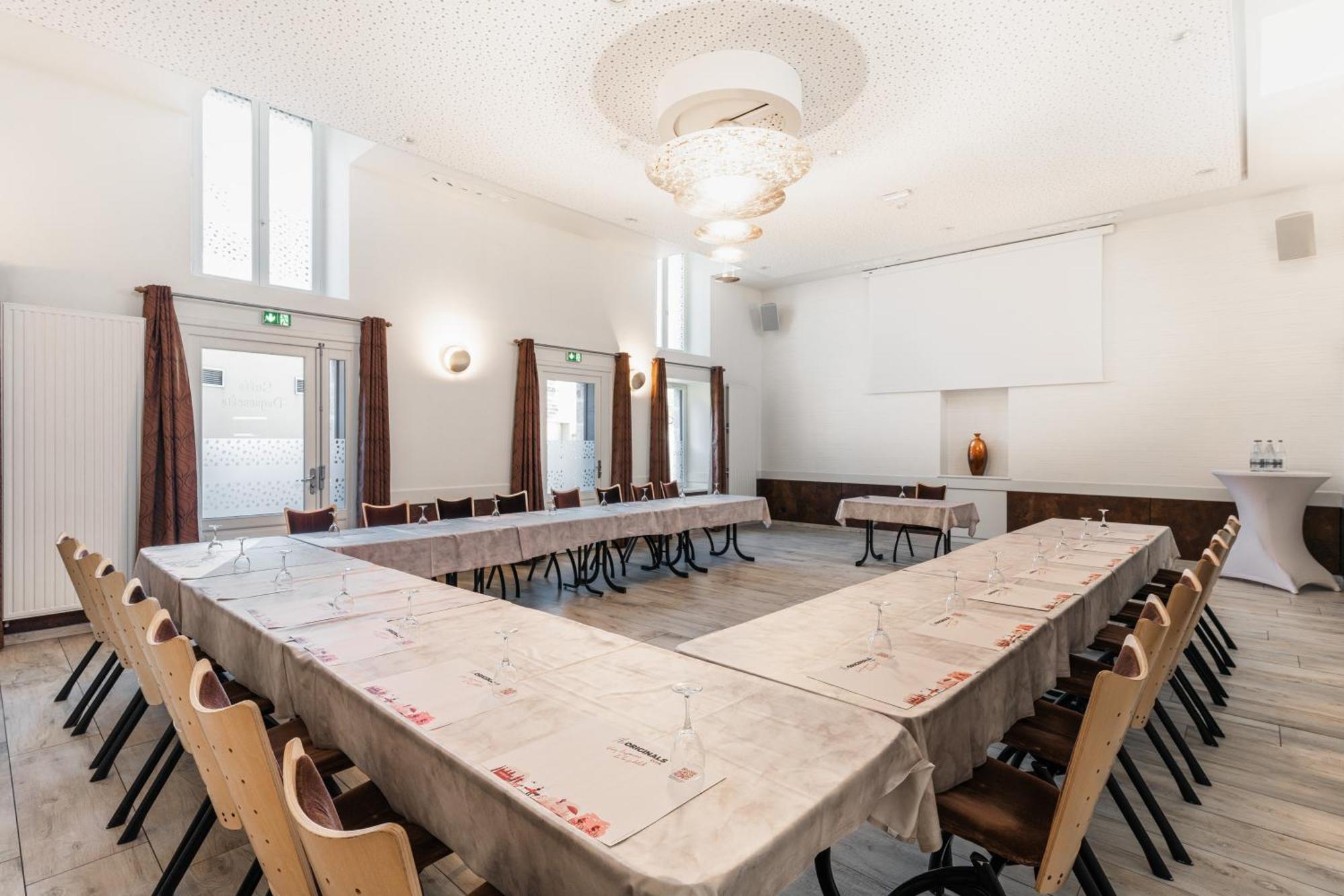 The Originals Boutique, Le Lion D'or, Fougères Ouest 3*