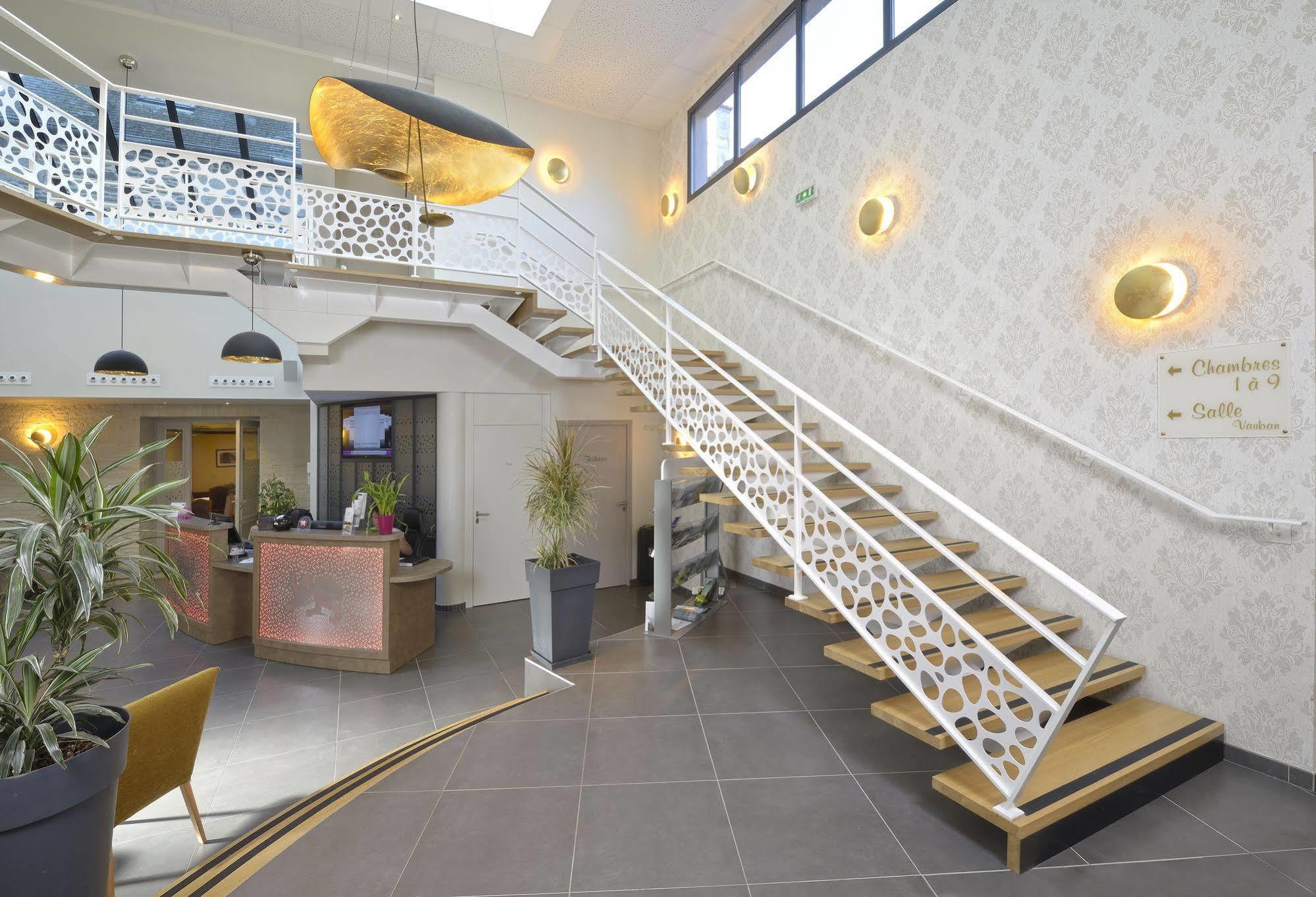 Hotel The Originals Boutique, Le Lion D'or, Fougères Ouest 3*